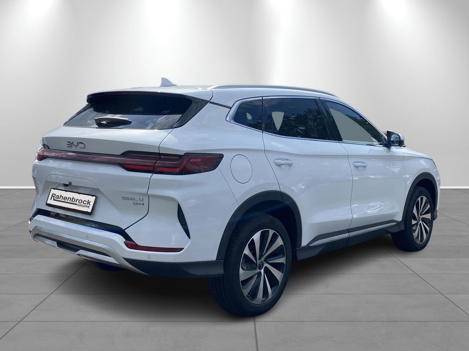 BYD SEAL U