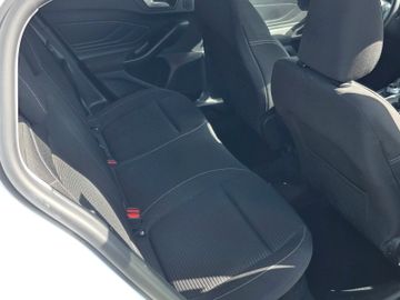 Ford Focus - 7