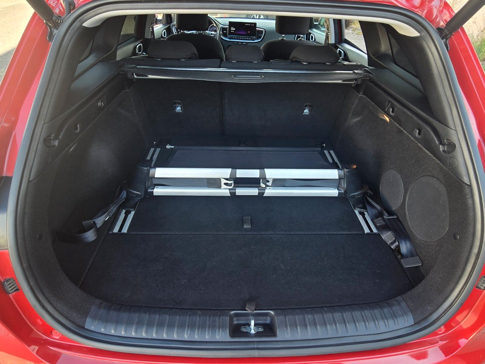 Fahrzeugabbildung Kia Ceed Sportswagon 1.5 T-GDI DCT Spirit Glasdach
