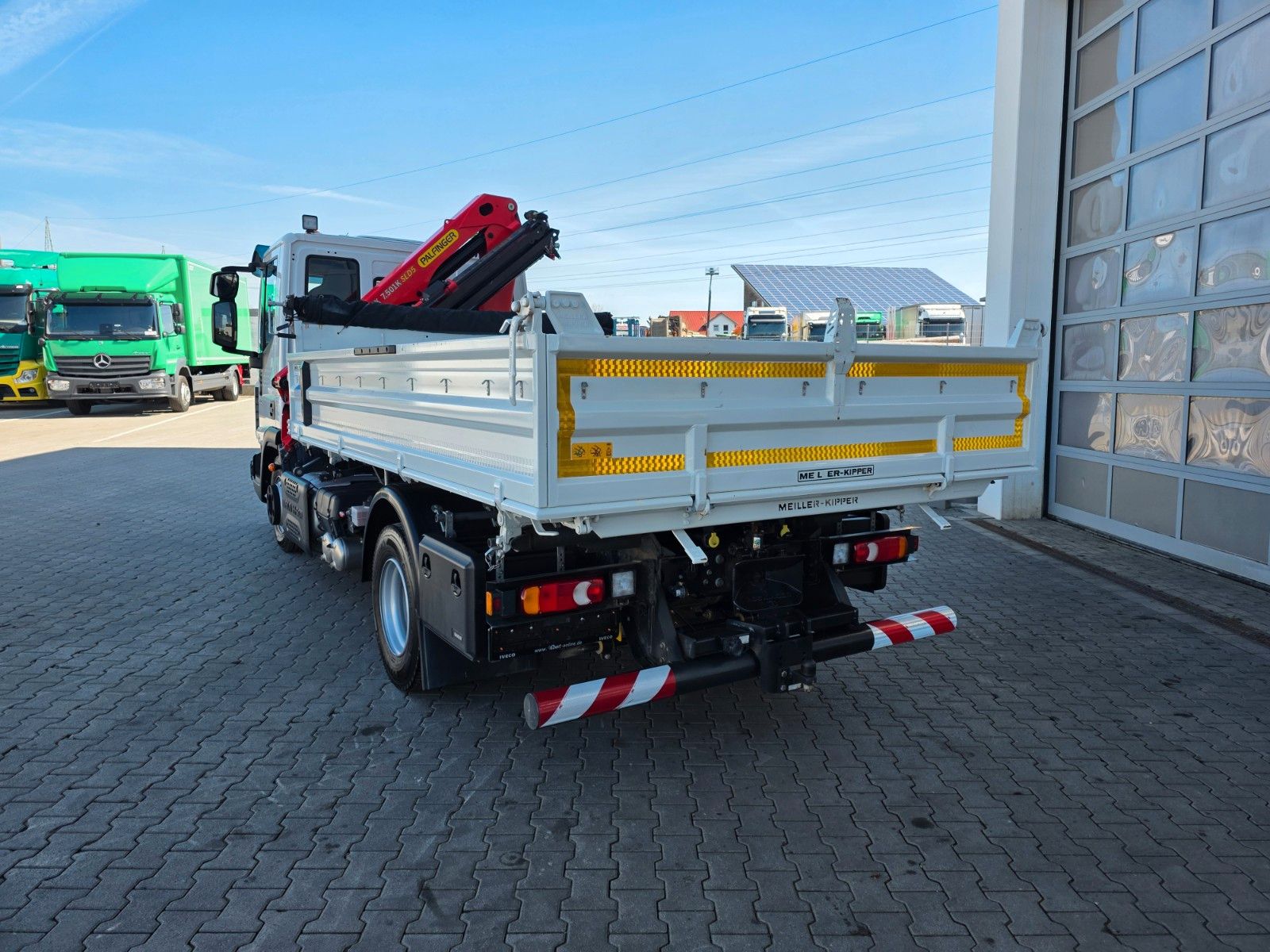 Fahrzeugabbildung Iveco Eurocargo ML80E22/P Palfinger PK 7.501 Funk 2AHK
