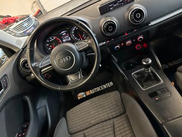 Audi A3 Sportback ambition *1. Hand*AHK*Klima*Radio*