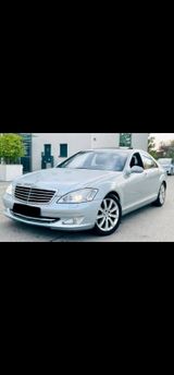 Mercedes-Benz W221 S500 V8 - Mercedes-Benz S 500 aus 2005