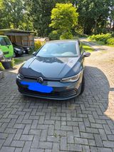 Volkswagen Golf 8 United eTSI 150 PS TÜV Sep. 2026 - Volkswagen Golf mit Benzin-Antrieb: Kleinwagen, 1.8