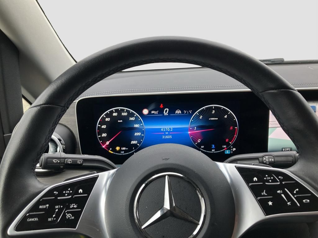 Fahrzeugabbildung Mercedes-Benz V 300 d AVANTGARDE Lang Leder*Navi*360*PDC*SpurH