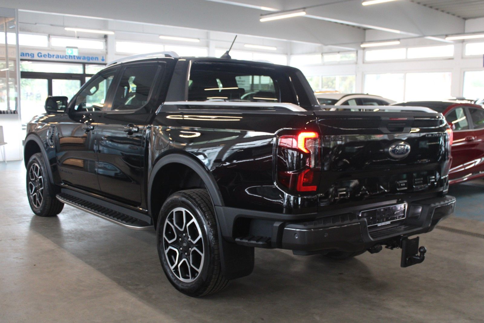 Fahrzeugabbildung Ford Ranger Wildtrak Automatik AHK STDH ACC CAM B&O