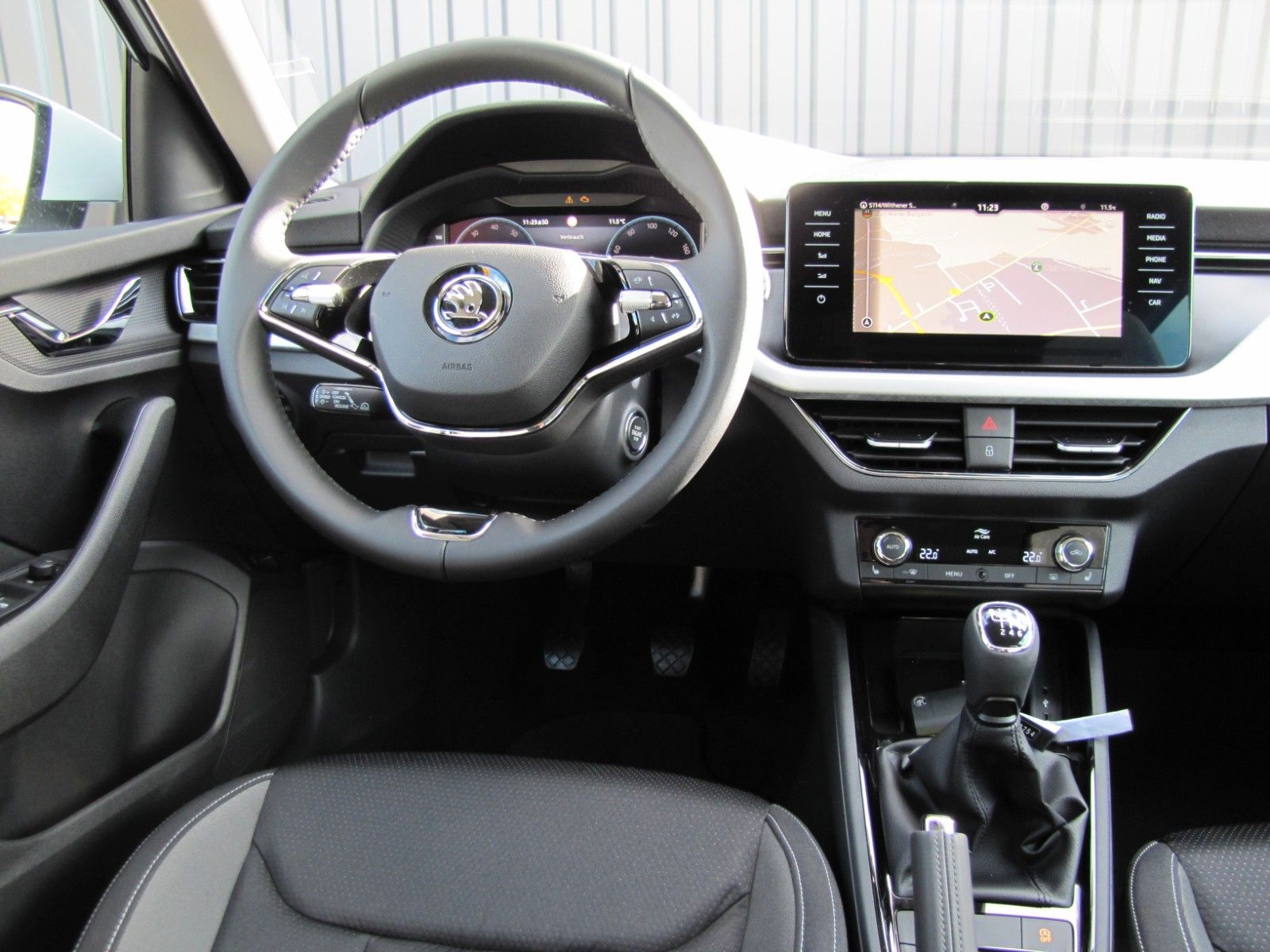 Fahrzeugabbildung SKODA Kamiq Tour 1.5l TSI 150PS LED-Schein., NAVI