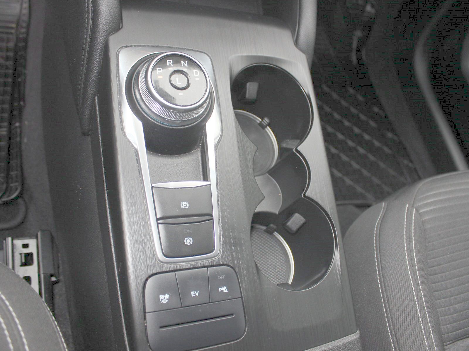 Fahrzeugabbildung Ford Kuga Plug-In Hybrid PHEV Titanium