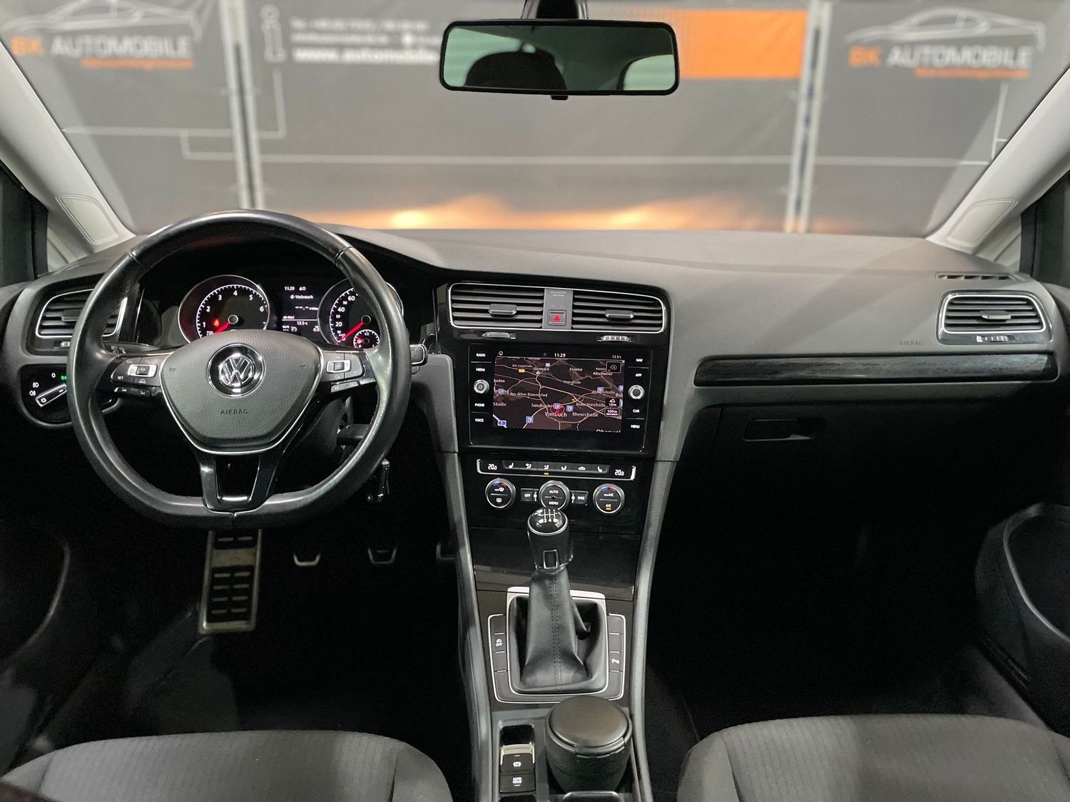 Fahrzeugabbildung Volkswagen Golf 1.5 TSI Sound #ACC#Navi#Carplay#PDC