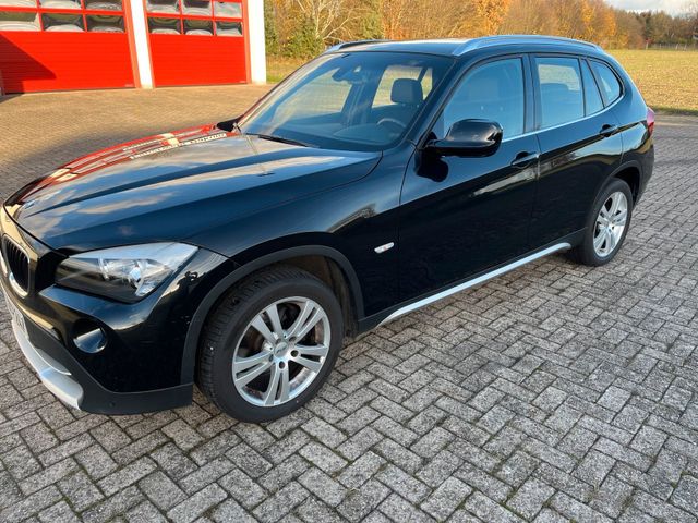 BMW X1 xDrive 18i Schaltwagen AHK HU neu g...