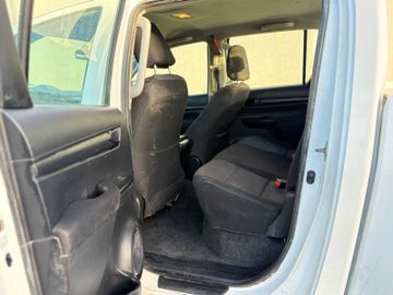 Toyota Hilux - 10