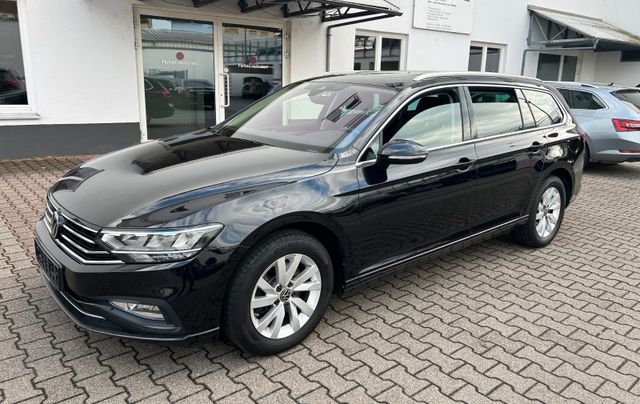 Volkswagen Passat Variant Business DSG  PANO/STANDHEIZ/AHK