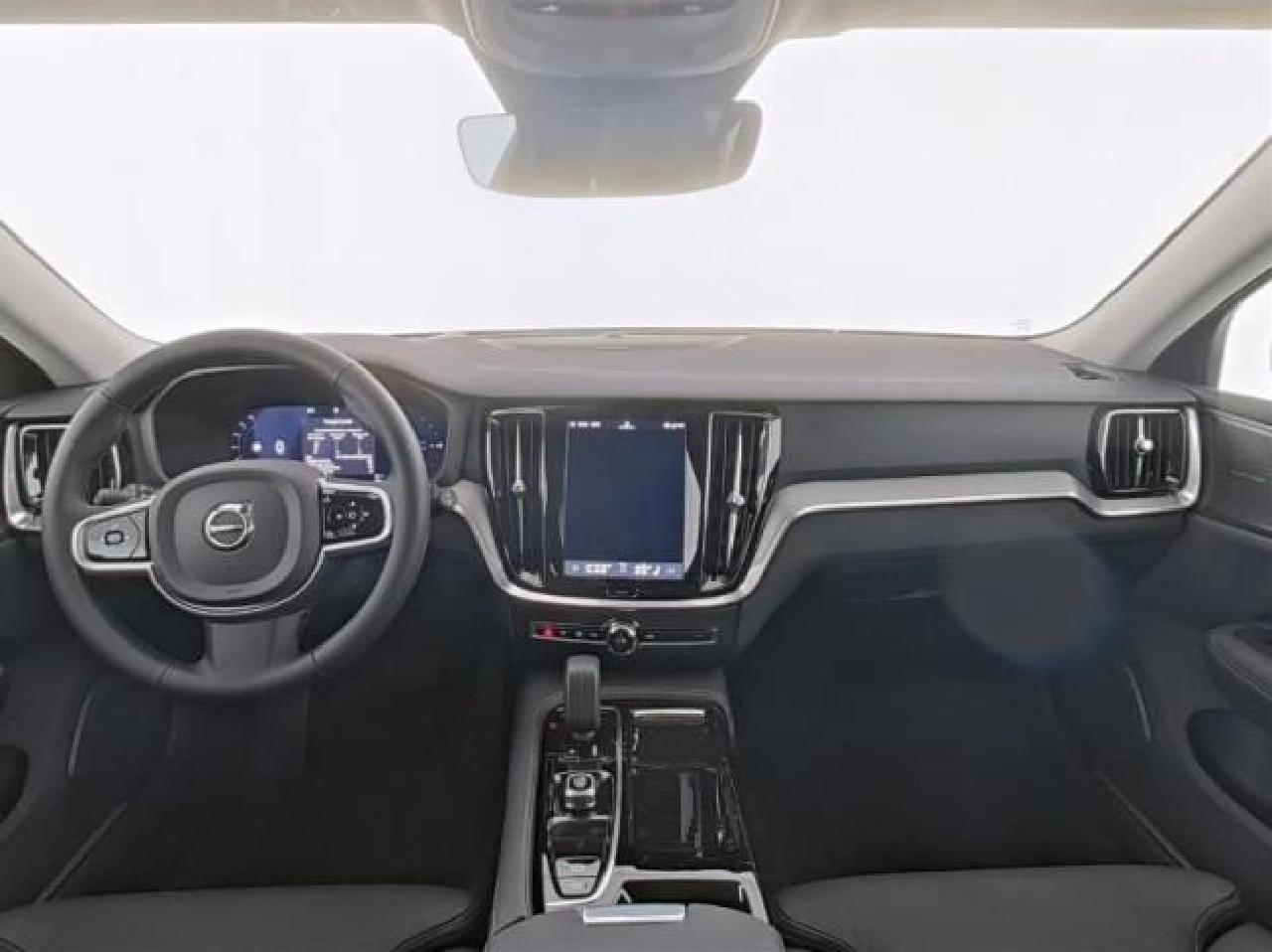 Fahrzeugabbildung Volvo V60 Kombi Plus Bright Recharge Plug-In Hybrid AW
