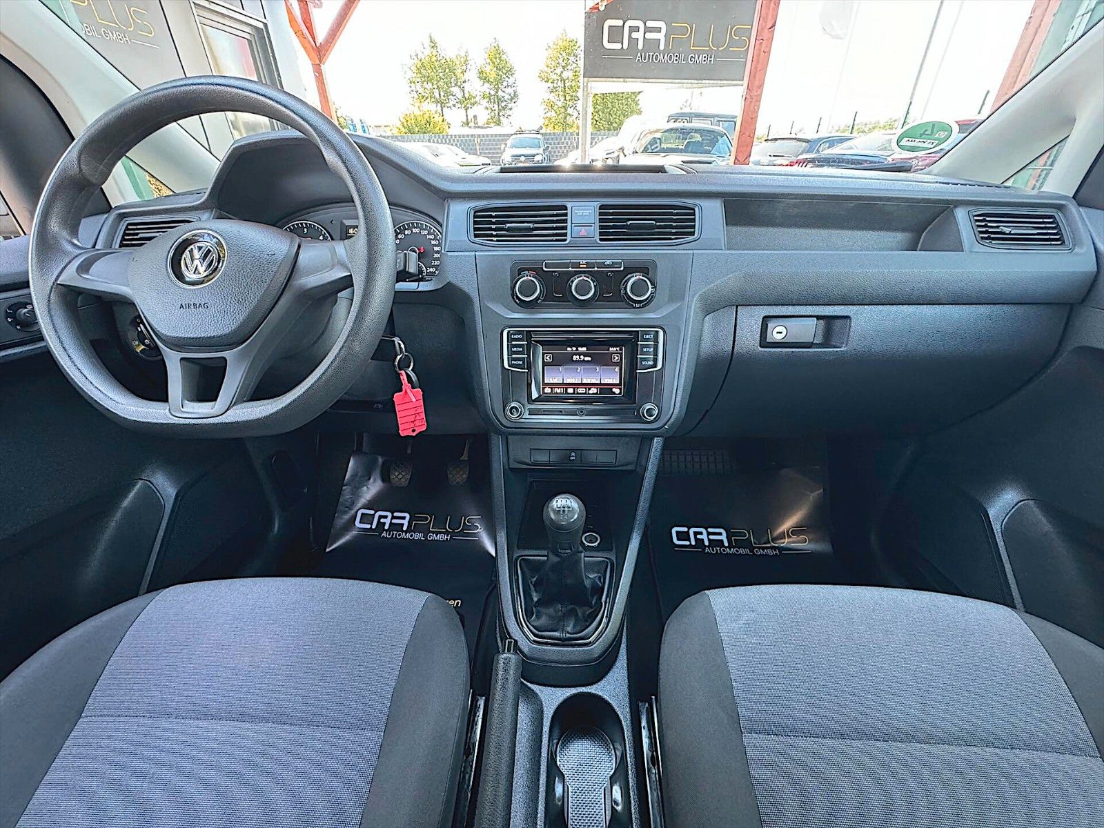 Fahrzeugabbildung Volkswagen Caddy 2.0 TDI Maxi Kasten BMT *Klima*Top Zustand