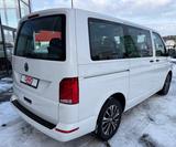 Volkswagen T6.1 Multivan 2.0 TDI Family FWD 5-Sitzer/AHK/AC - gebrauchte VW T6 Multivan aus dem Jahr 2021
