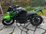 Kawasaki Z400 tiefergelegt 40mm  - Kawasaki Motorräder in Bonn