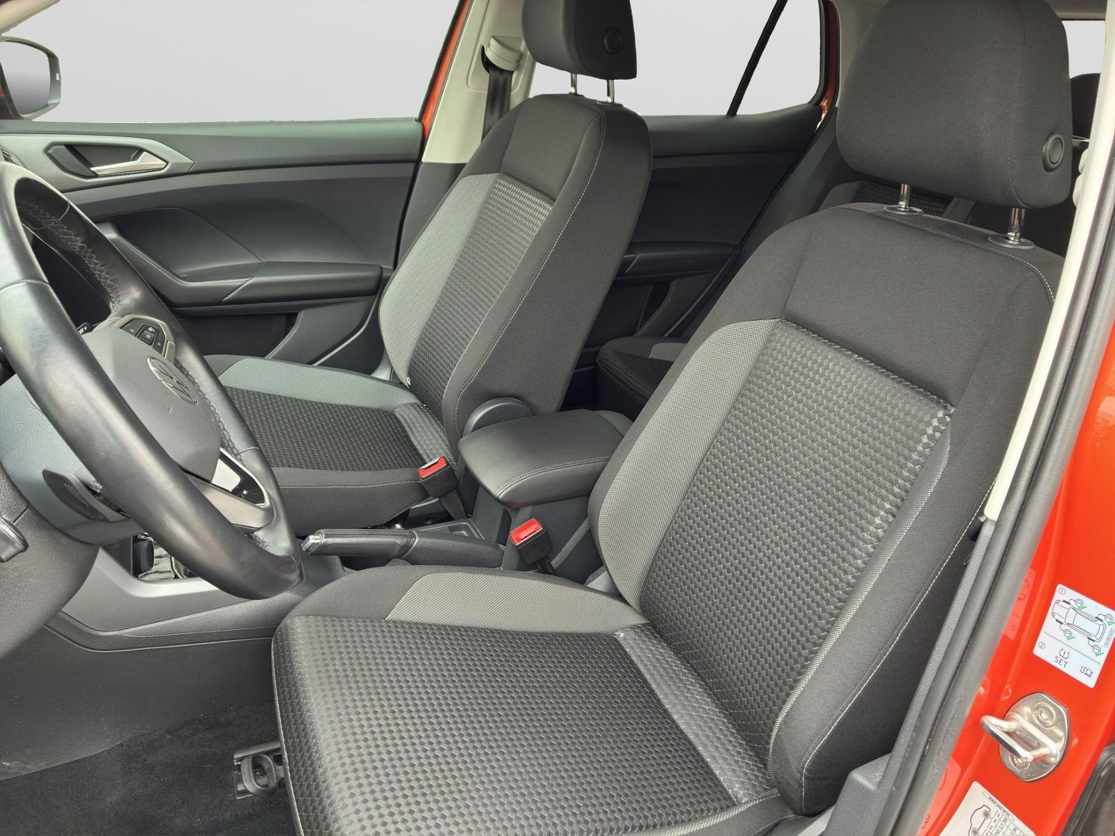 T-Cross 1.0 l TSI DSG "ACTIVE" *NAVI*LED*ACC*