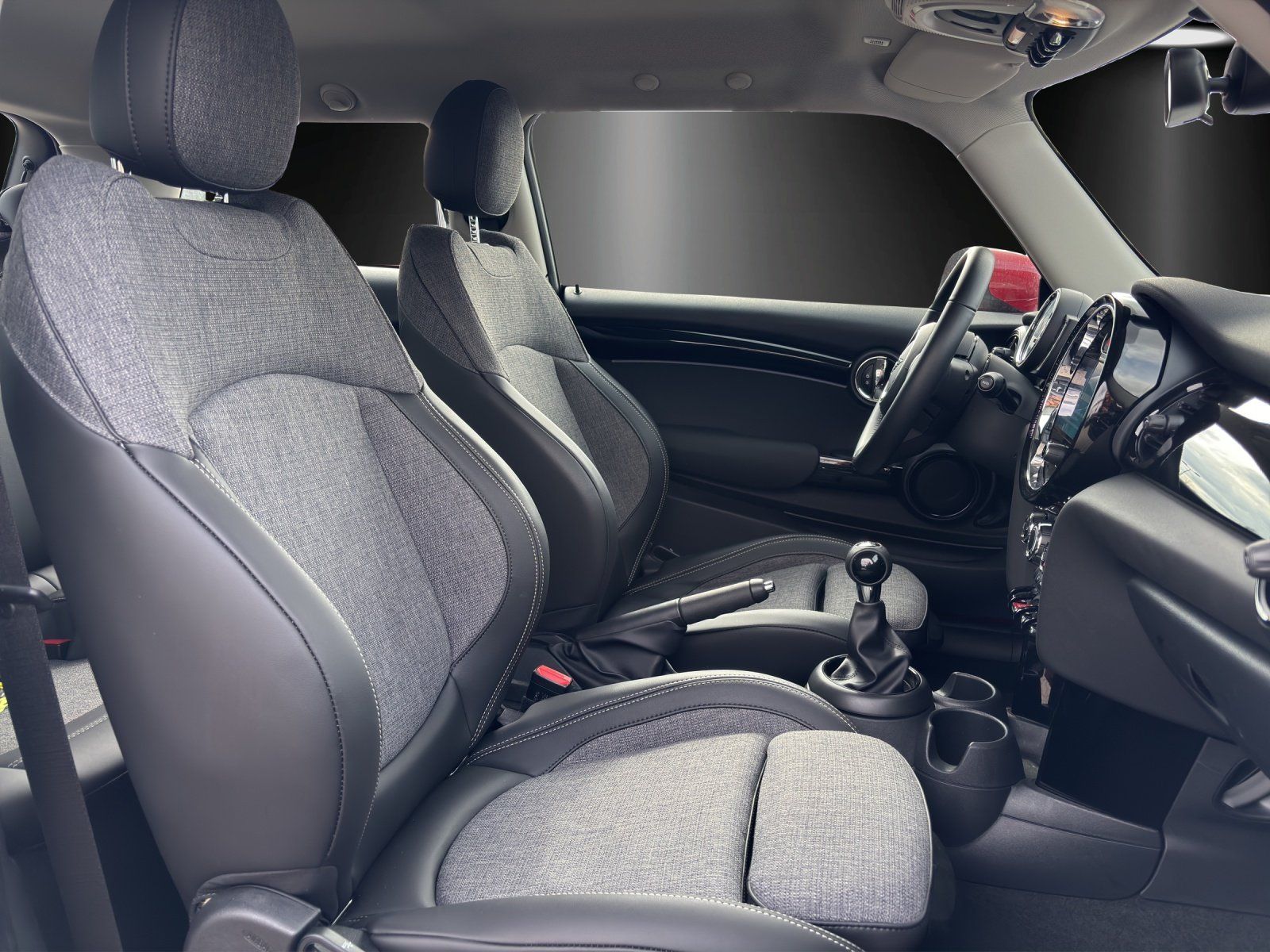 Fahrzeugabbildung MINI Cooper Classic Trim