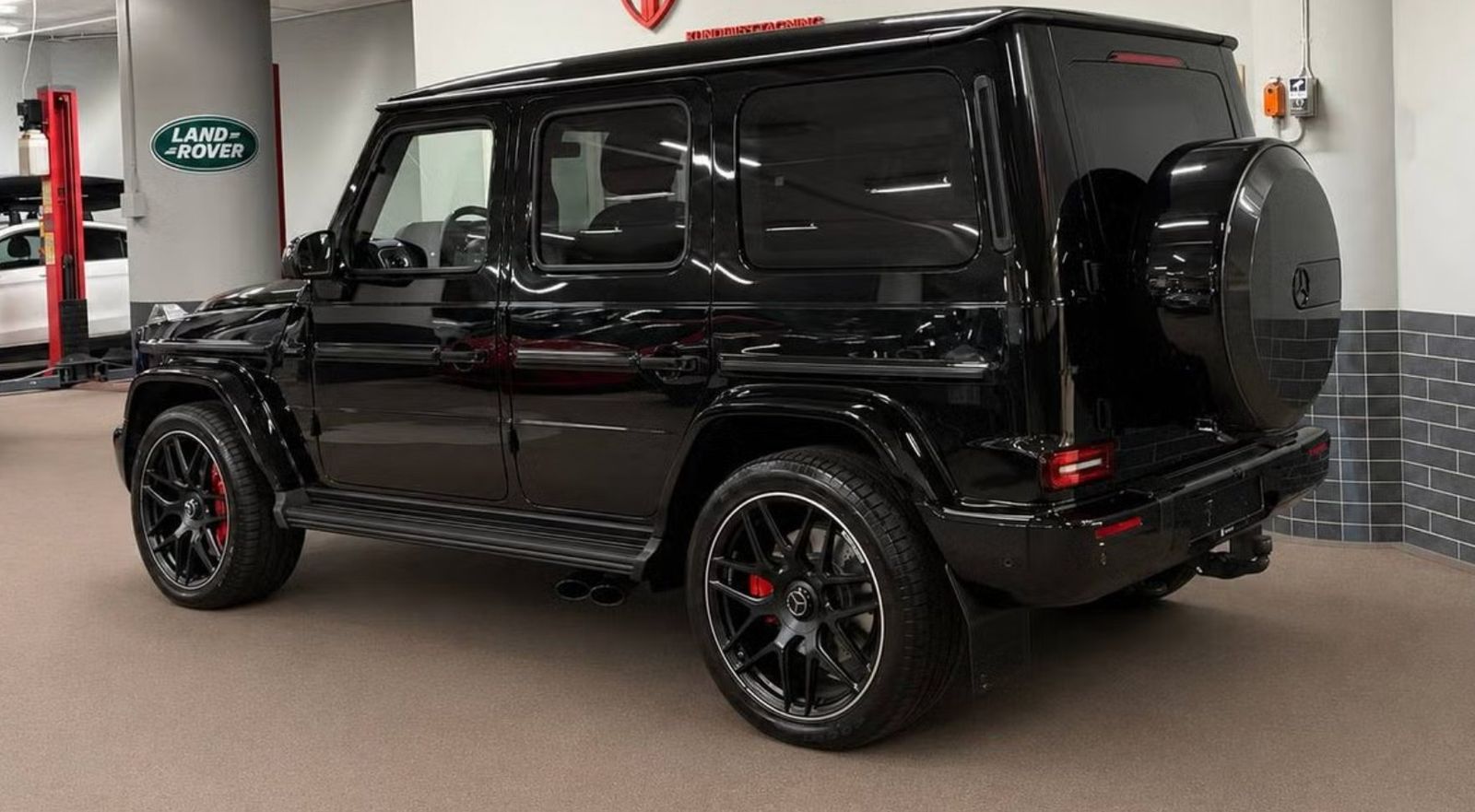 Mercedes-Benz 63 AMG imagem 3