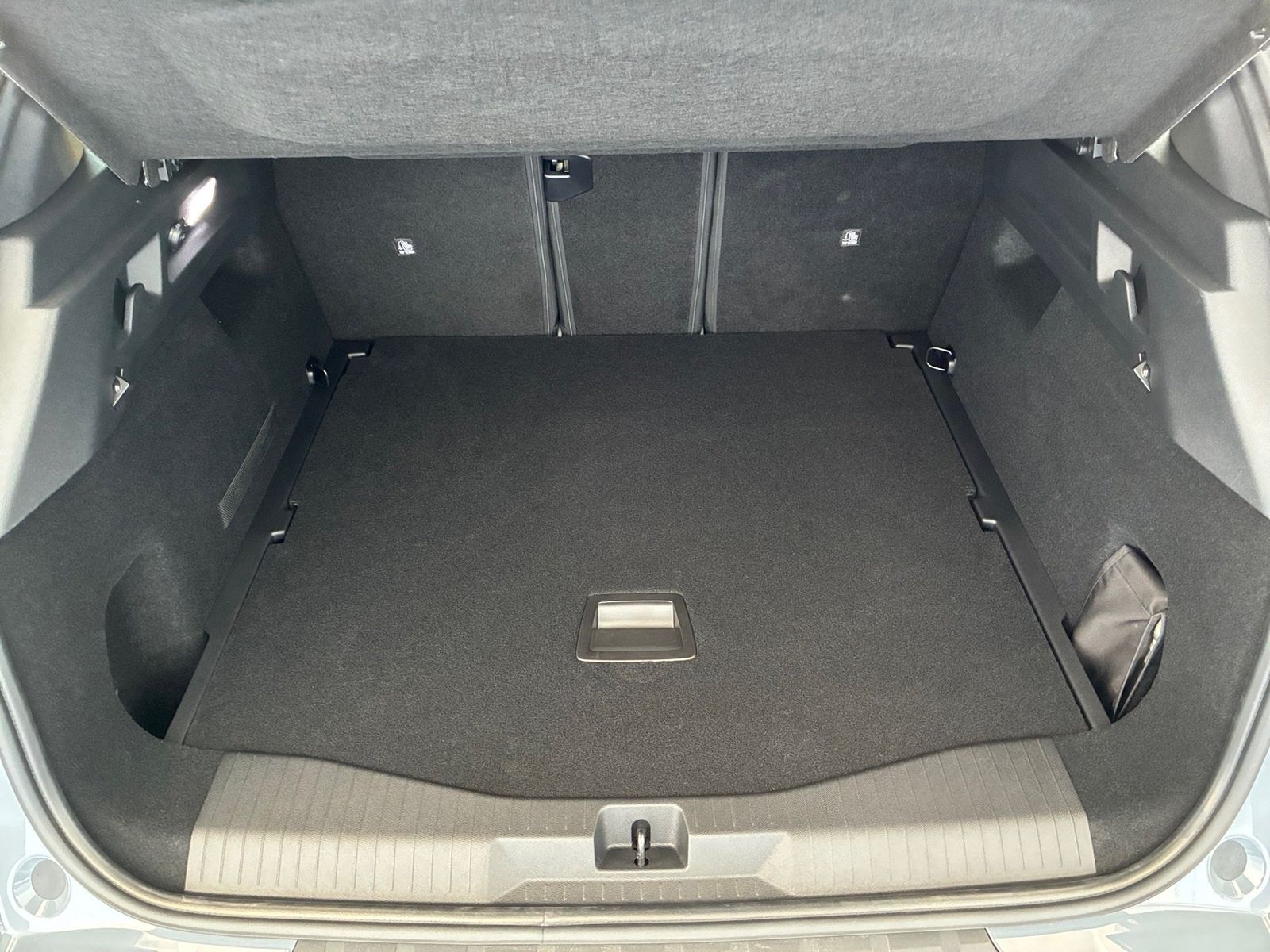Fahrzeugabbildung Opel Grandland 1.2 48V W GS 360,HUD,Kamera,Navi,Pano