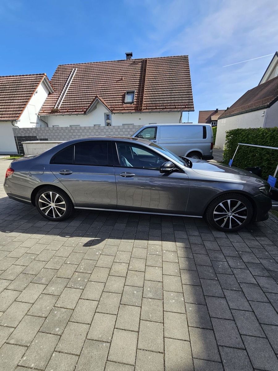MERCEDES-BENZ Mercedes Benz E 220 Avandgarde kamera 360