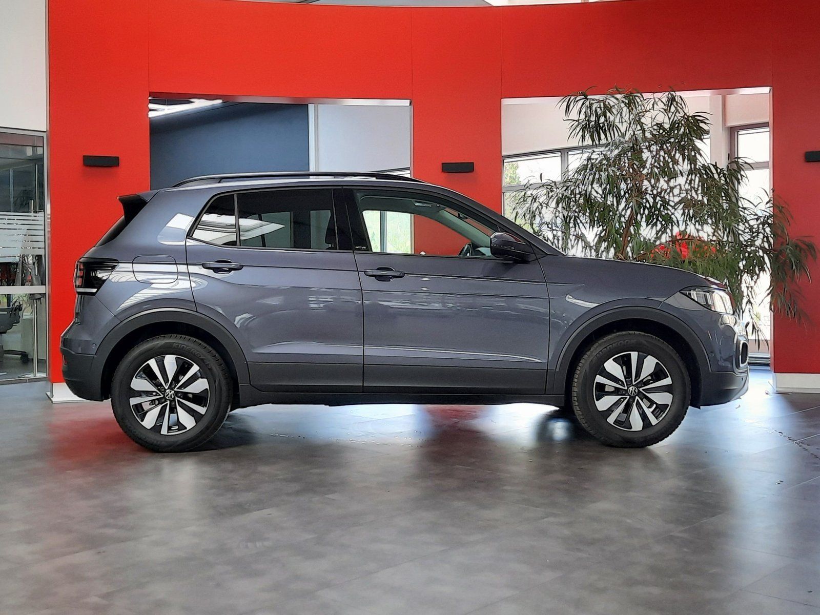 Fahrzeugabbildung Volkswagen T-Cross Move TSI *Navi*Sitzhzg*Einparkh*App-Con*