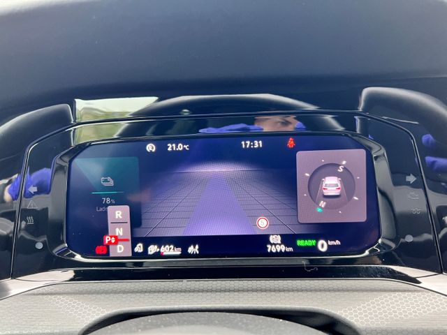 Golf VIII GTE 1.4 TSI DSG LED Navi 18 Zoll