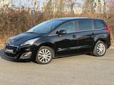 Peugeot 5008 Business-Line/Navi/SHZ/AHK/ - Peugeot 5008: Business Line