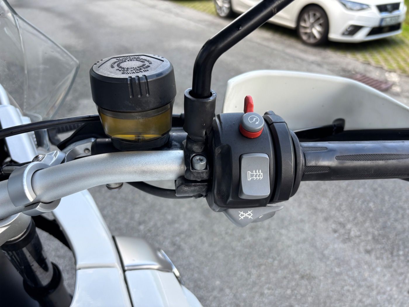 Fahrzeugabbildung BMW R 1200 GS Sondermodell Rallye aus 1. Hand