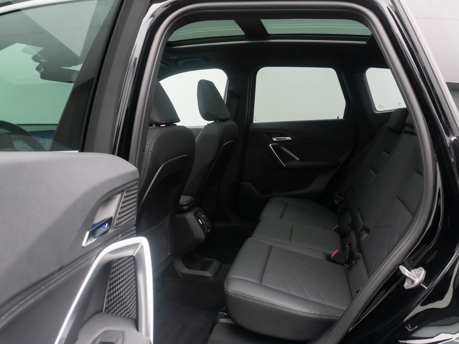 Fahrzeugabbildung BMW X1 sD18d xLine 360° HUD DAB Komfort Panorama 19"