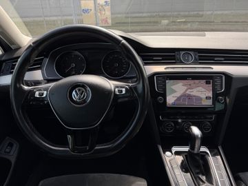 Volkswagen Passat Variant - 11