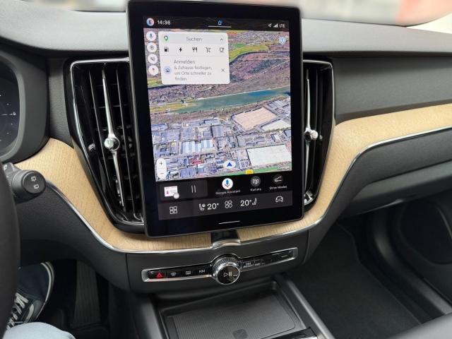 Volvo XC60 T6 Plug-In Hybrid AWD Plus Dark Mj26 mit 36