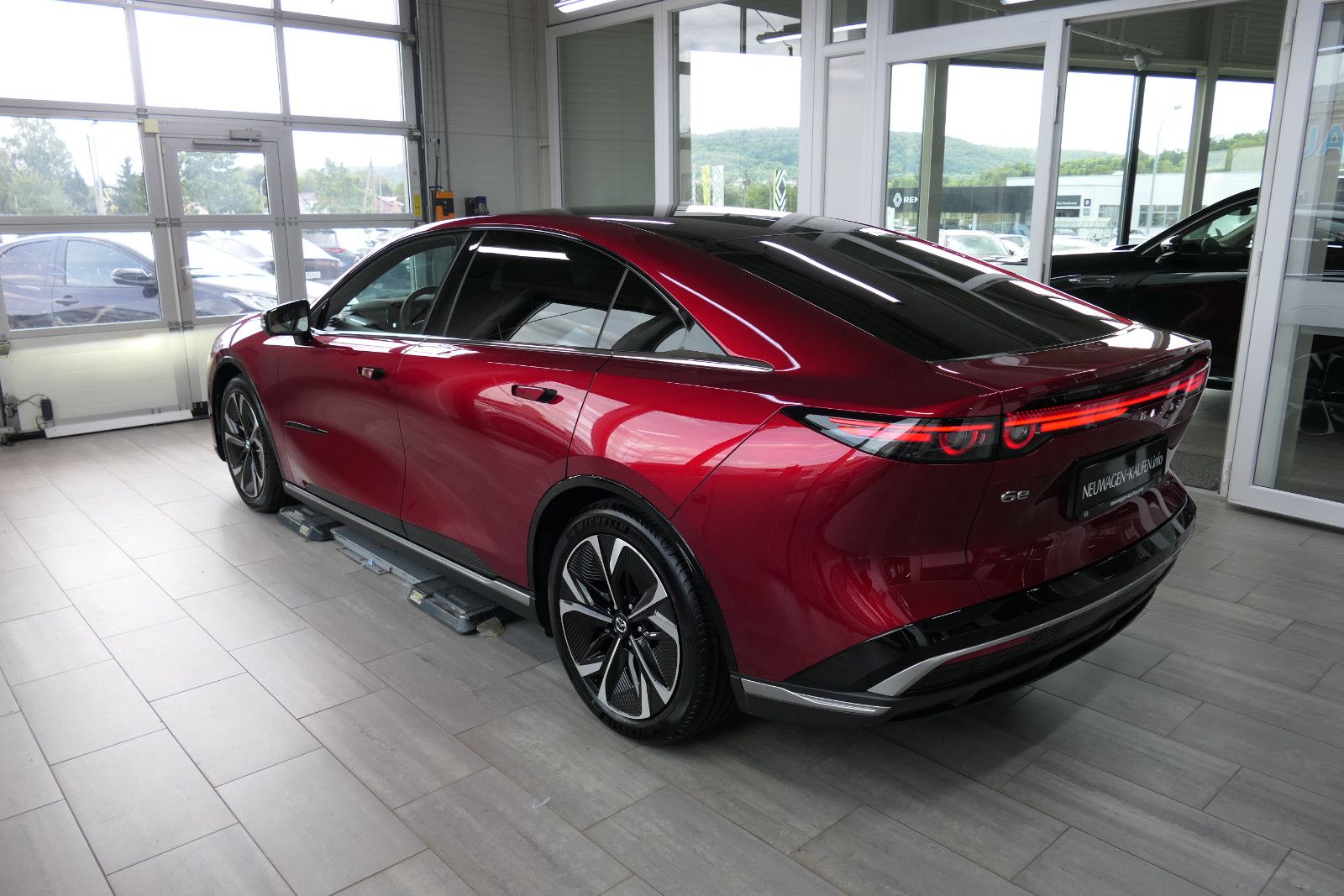 Mazda 6e EV 258-78 kWh Takumi Plus > Modell 2027< ! imagem 3