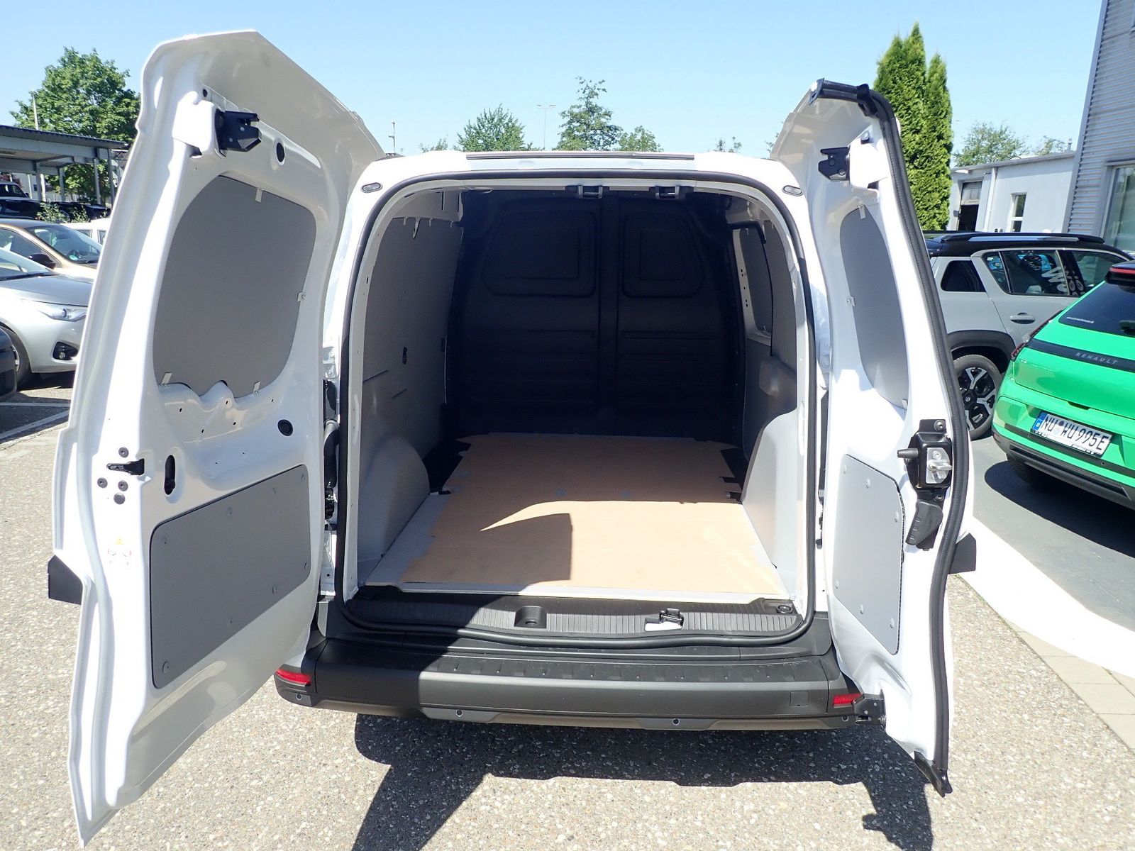 Fahrzeugabbildung Renault Kangoo Rapid Advance L2 Blue dCi 115 EDC MY26