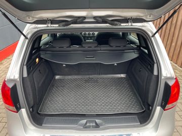 Mercedes B 220 - 11