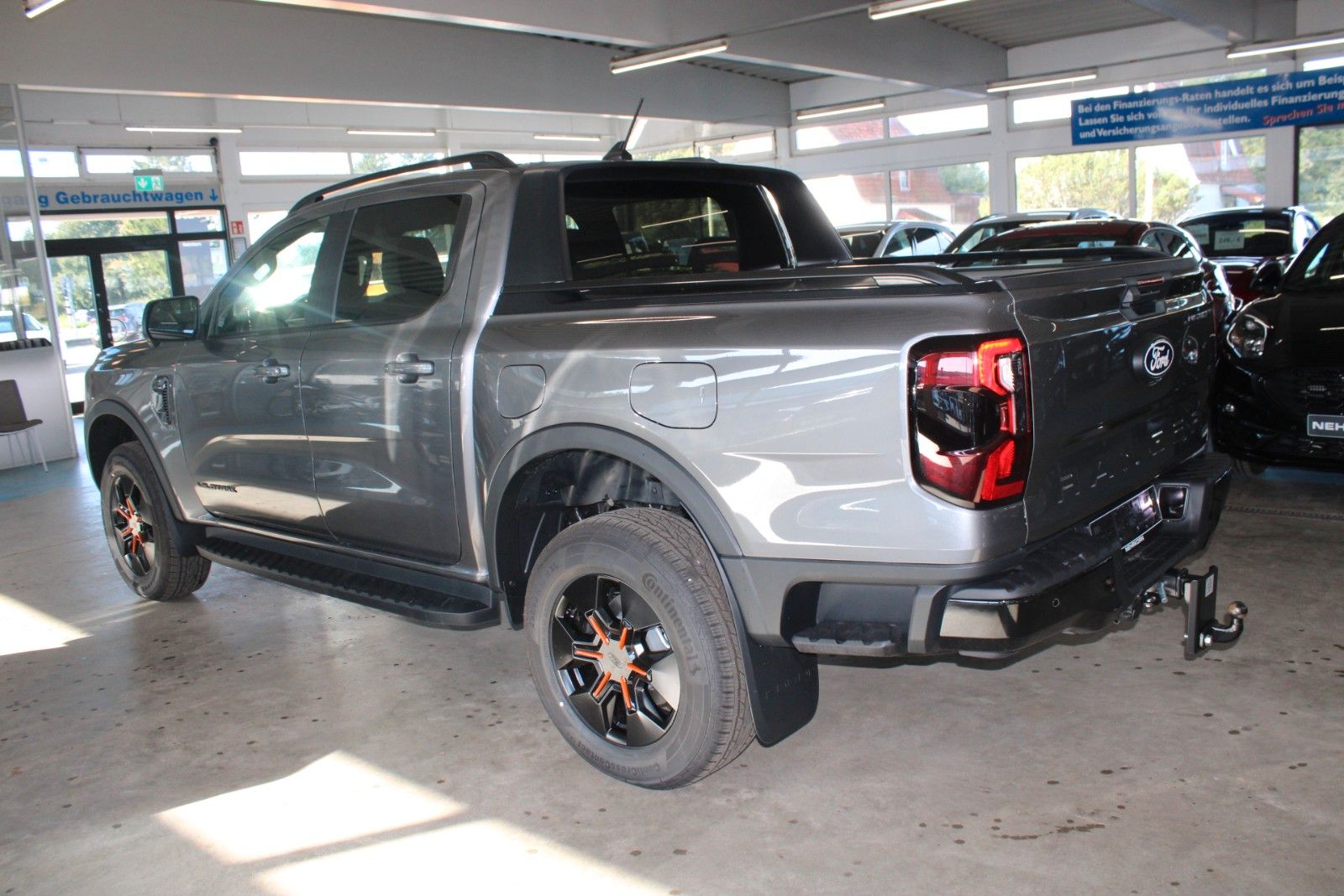 Fahrzeugabbildung Ford Ranger PHEV Wildtrak AHK ROLLO B&O ACC 360°