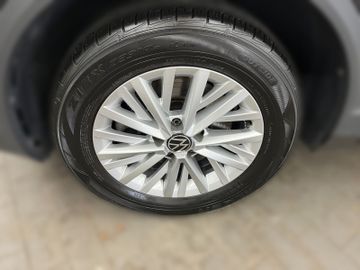 Volkswagen T-Roc - 4