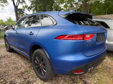 Jaguar F-Pace - 4