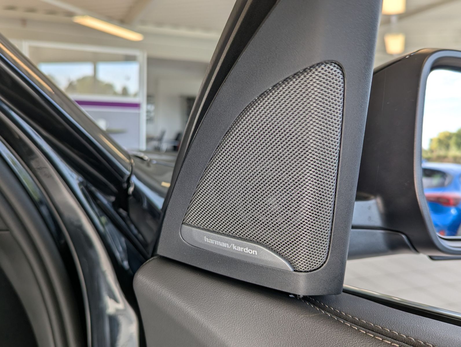 Fahrzeugabbildung BMW X5 40 d xD M-Sport Innov. Travel Merino AHK 21"