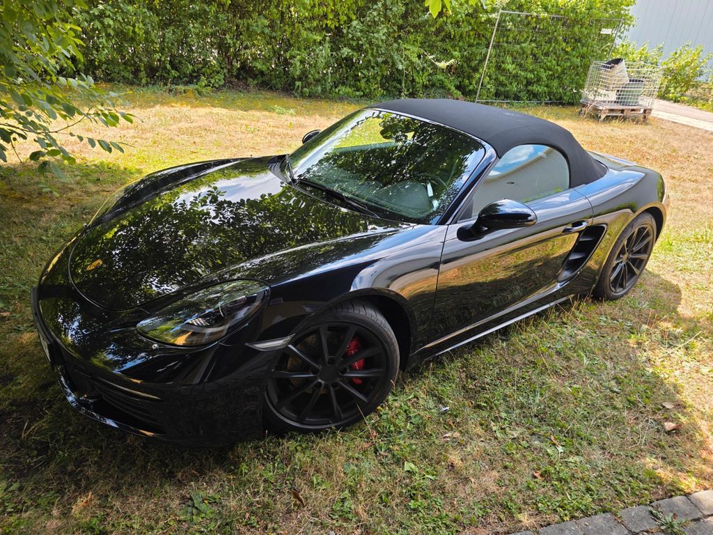 Image of Porsche Boxster