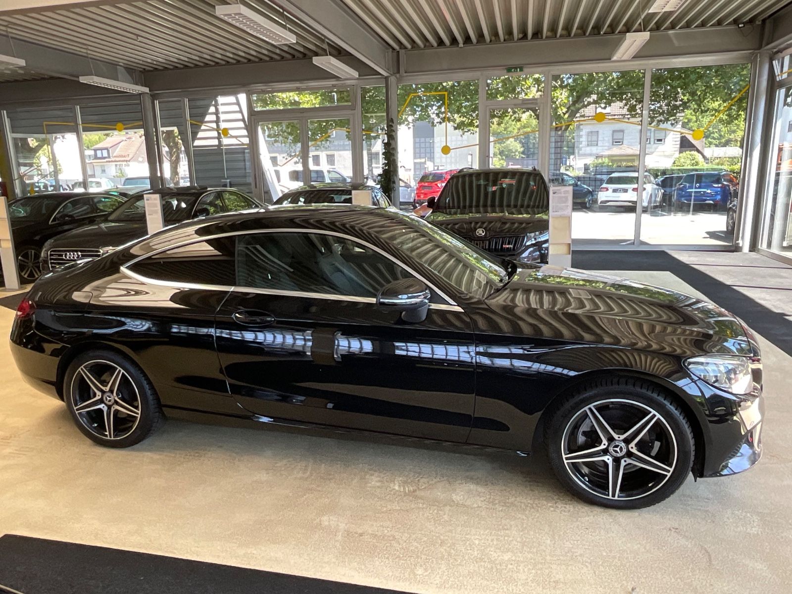 Fahrzeugabbildung Mercedes-Benz C 220 d Coupe * AMG FELGEN *