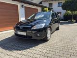 Ford Focus 1,8 Style+ Turnier Style+ - Ford Focus aus 2010: Style