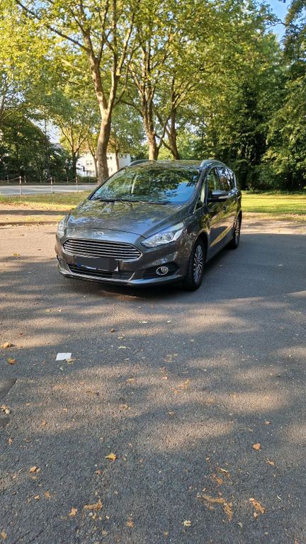 Image of Ford S-Max