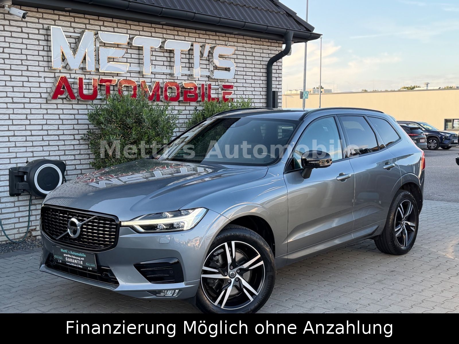 Volvo XC60 R Design AWD/Automatik/LED/360°/Top