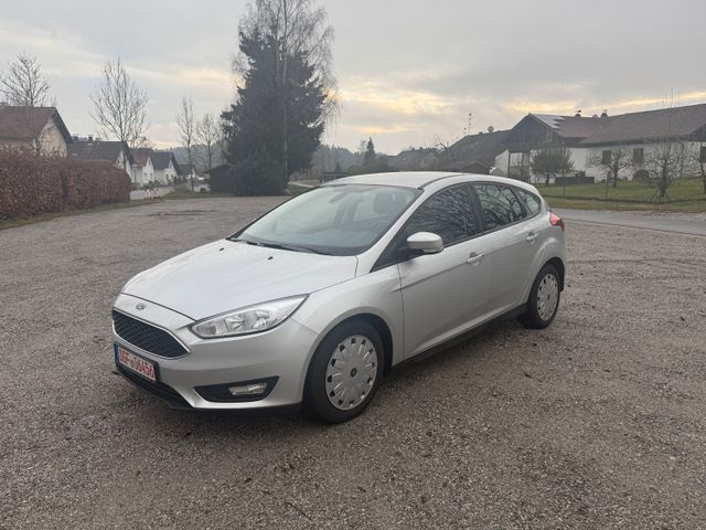 Ford Focus Trend Shz Pdc Navi Lenkradheizung