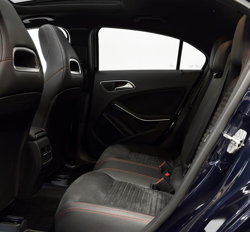 Mercedes-Benz A 45 AMG