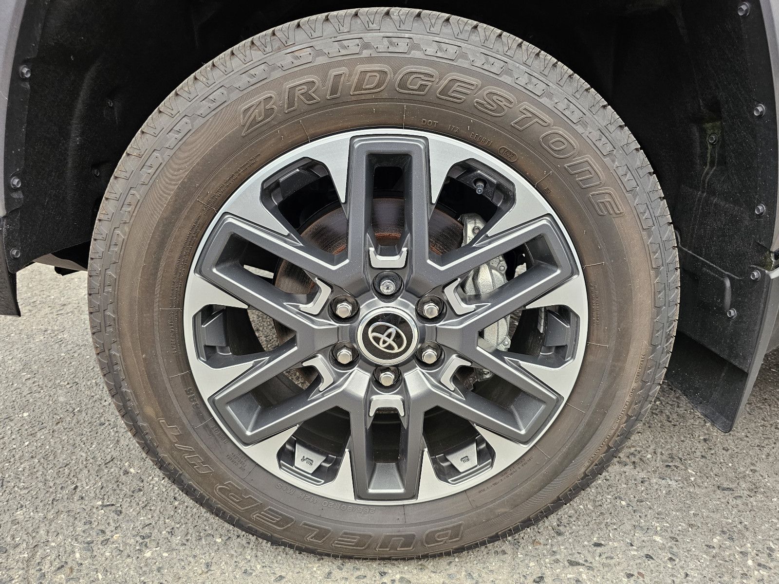 Fahrzeugabbildung Toyota Tundra Limited V6 T1: 57.000 EURO ! Stock !