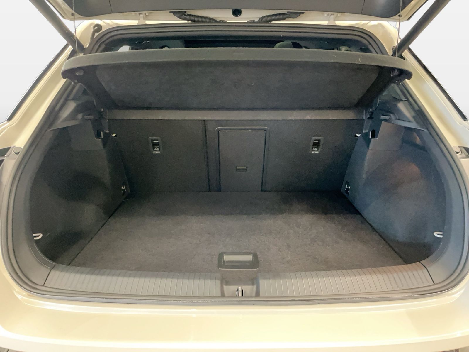 Volkswagen T-Roc - Bild 12
