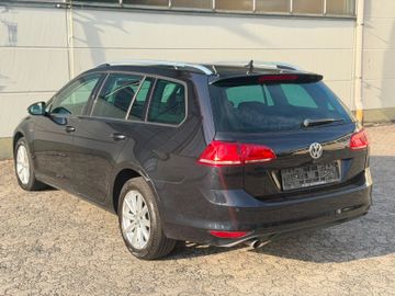Volkswagen Golf - 5
