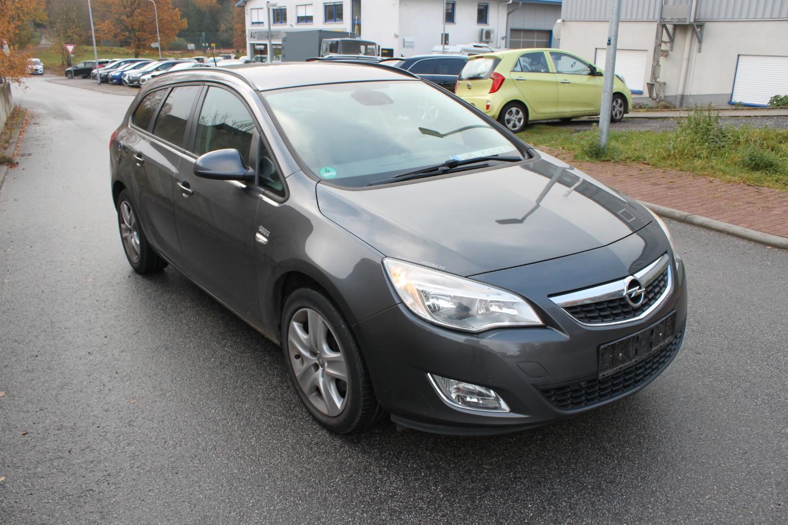 Opel Astra J Sports Tourer Design Edition