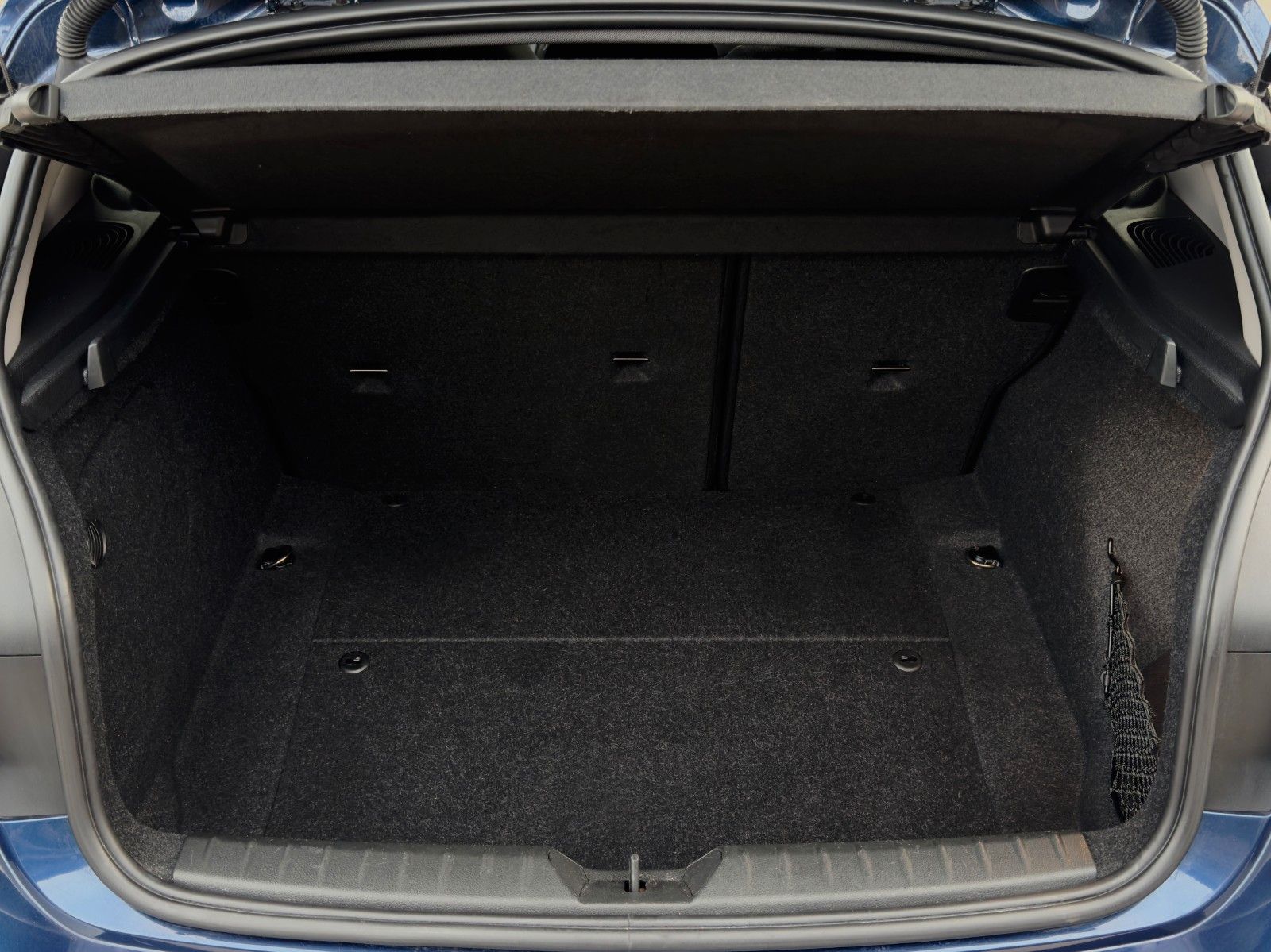 Fahrzeugabbildung BMW 118i Advantage SHZ PDC LED 2Z-Klima Tempomat